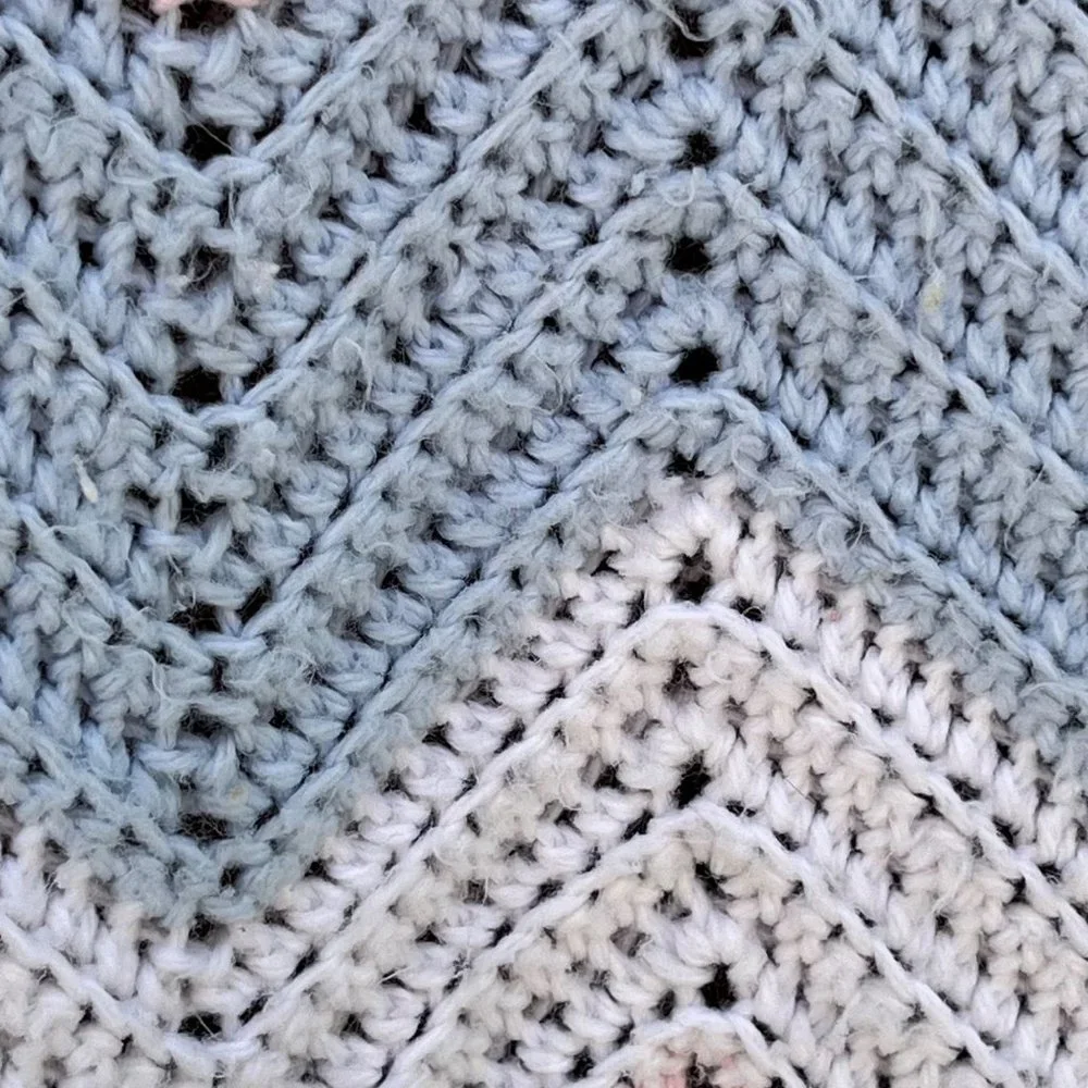 Hand Crochet Chevron Pink Blue White Baby Blanket with‎ Scalloped Edge 52